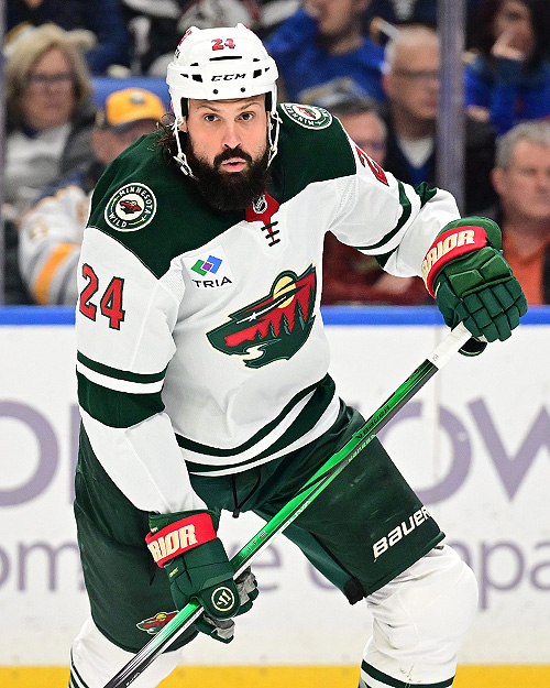 <p>24, Defense, USA</p>