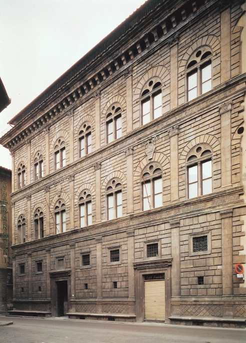 <p>palatul rucellai - leon battista alberti</p>