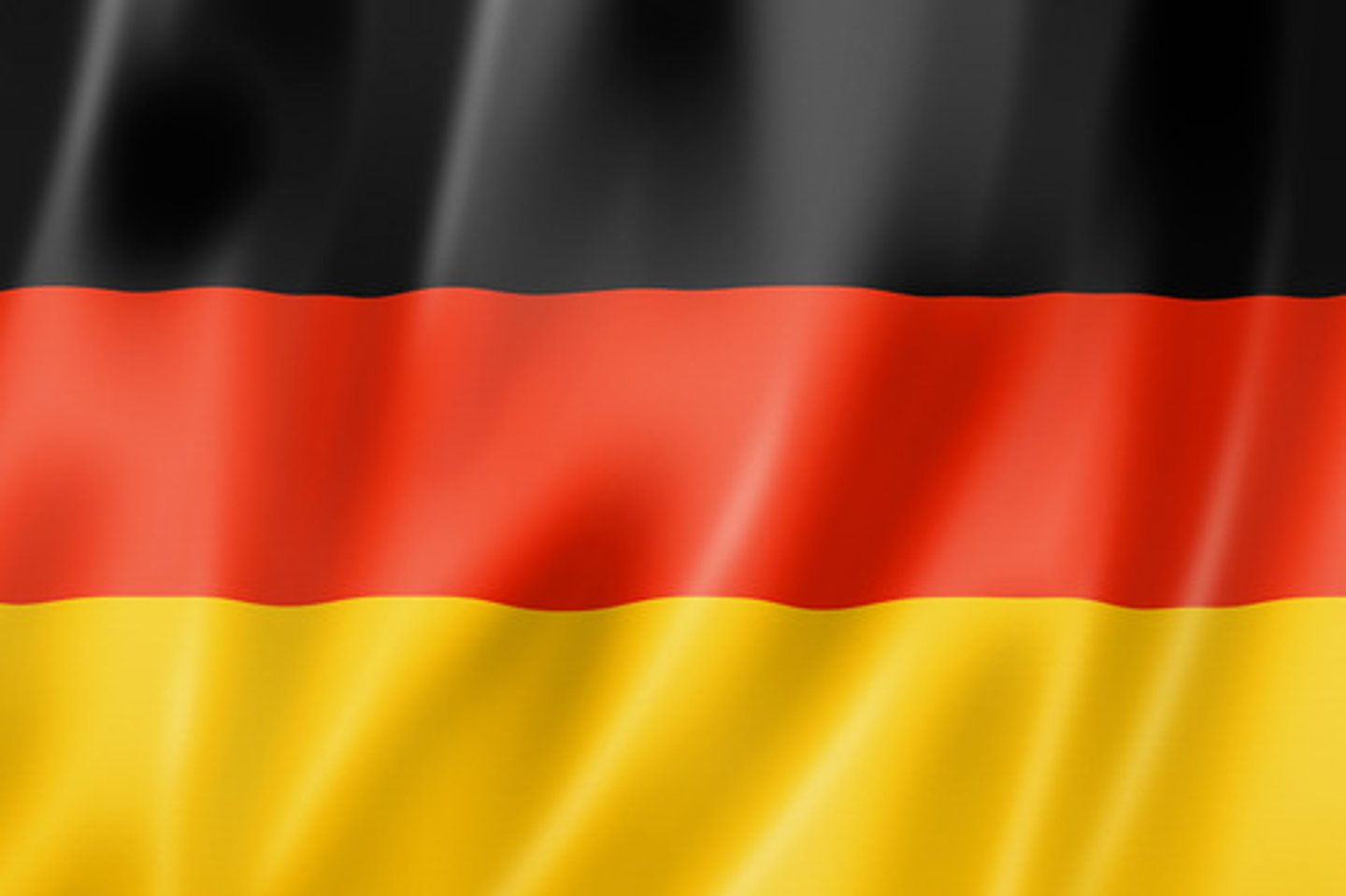 <p>naعam, 'anaa 'almaaniyy نَعَم, أَنَا أَلْمَانِيّ</p>