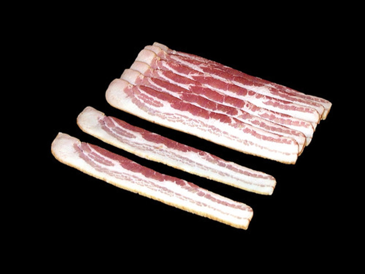 <p>Mỏng, thưa thớt</p>