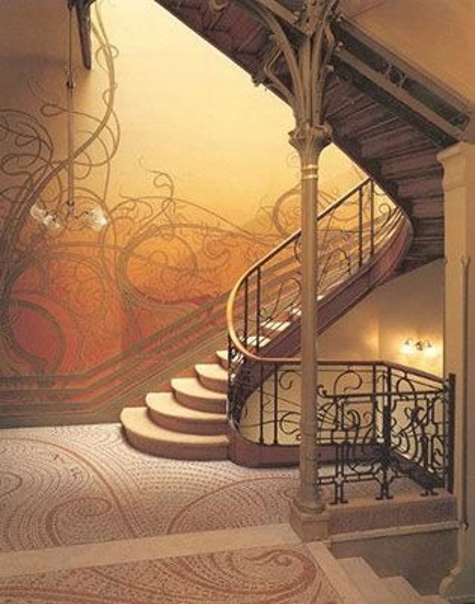 <p>1861-1947 : Grondlegger van de Art Nouveau in België. Hij introduceerde biomorfe vormen, een open plan en zenitaal licht met expressief gebruik van ijzer en glas. Voorbeelden: zijn Maison-atelier en Hôtel Tassel in Brussel.</p>