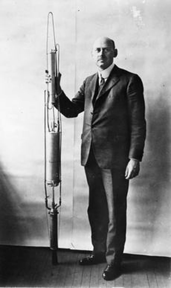 <p>experimented with solid and liquid propellant rockets; is called the "Father of Modern Rocketry"</p>