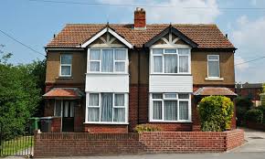 <p>nhà biệt lập</p>