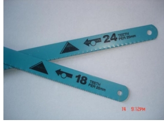 <p>= teeth per inch</p><p><span><strong><span>Higher TPI (e.g., 24 TPI)</span></strong><span> indicates a coarser blade, suitable for cutting harder materials like steel.</span></span></p><p><span><strong><span>lower TPI (e.g., 14 TPI)</span></strong><span> is better for softer materials like brass or plastic.</span></span></p>