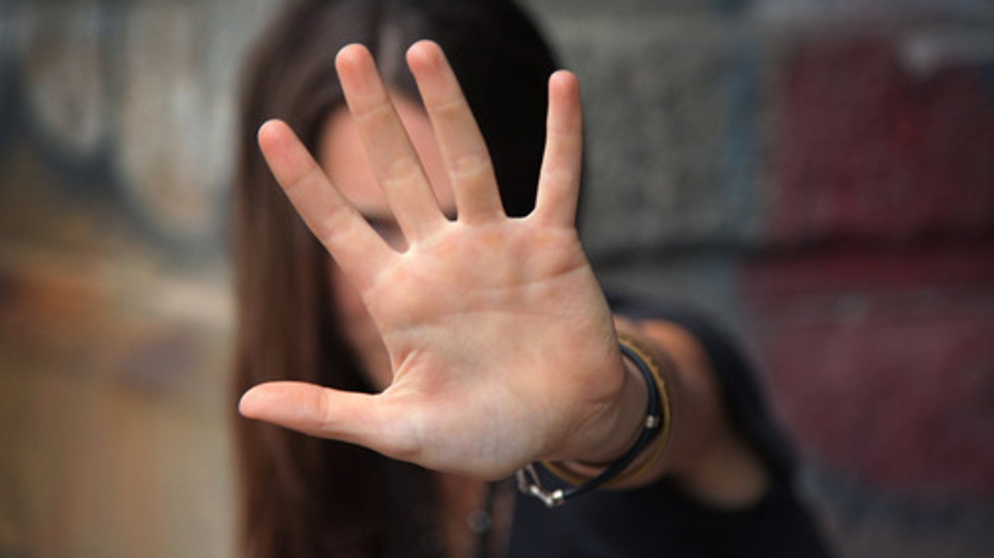 <p>refuse to acknowledge, ratify, or recognize as valid</p>