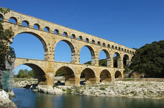 <p>A Roman engineering feat that brought fresh water from up to a hundred miles away to Roman cities.</p>