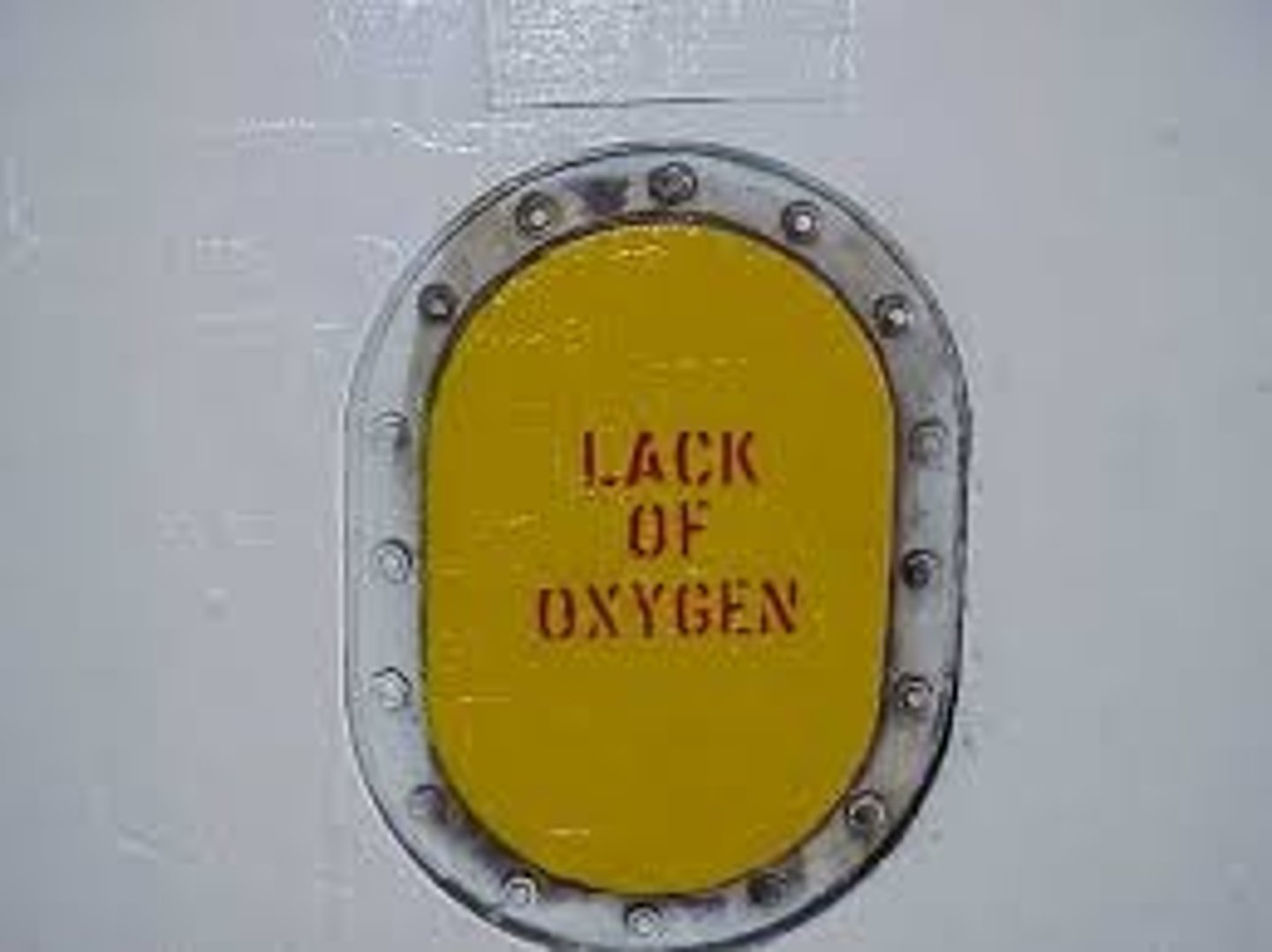<p>(an-OK-see-uh) the absence of oxygen from tissues. (ការខ្វះខ្យល់អុកស៊ីសែន)</p>