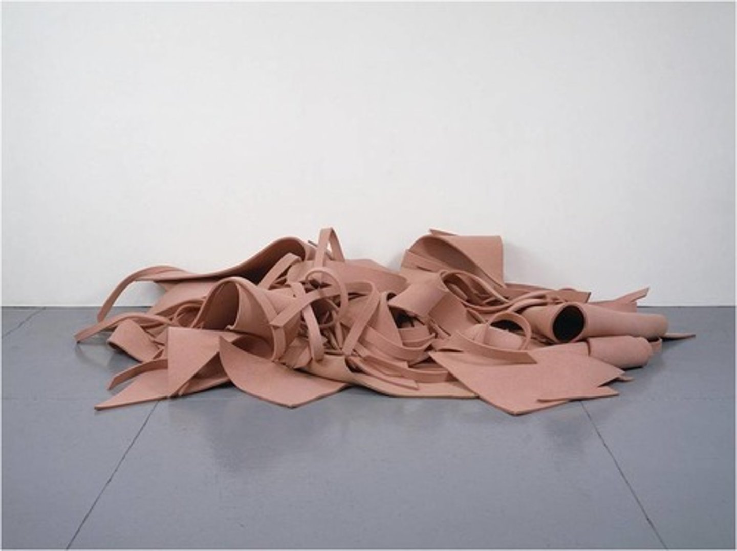 <p>Robert Morris, Untitled, Pink Felt</p>