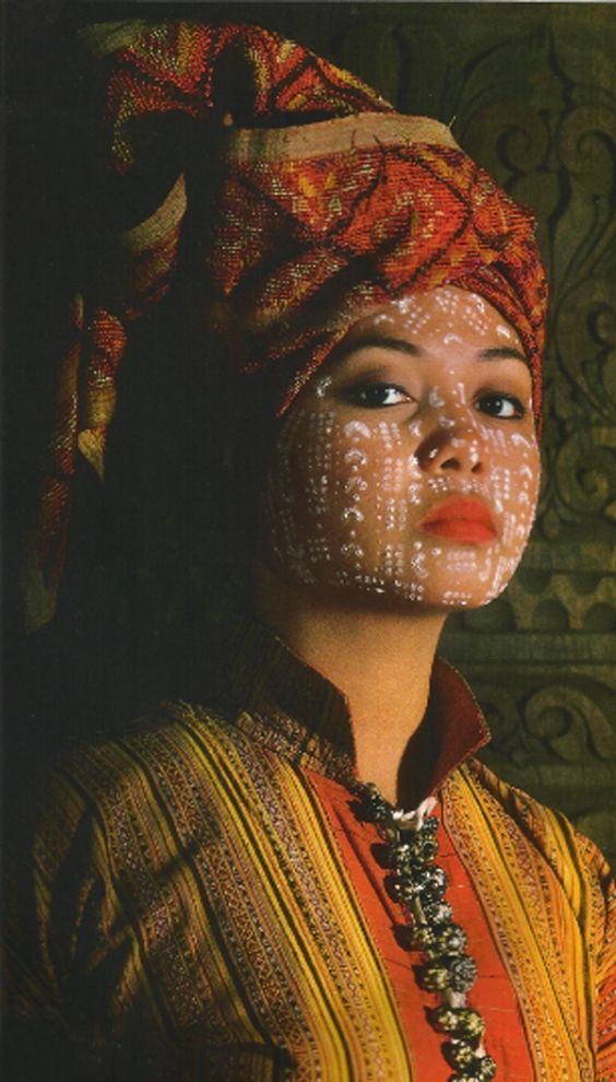 <ul><li><p>Region 9 (Zamboanga Peninsula)</p></li><li><p>A custom of face painting by the use of a mixture of flour and water done in wedding ceremonies</p></li></ul>