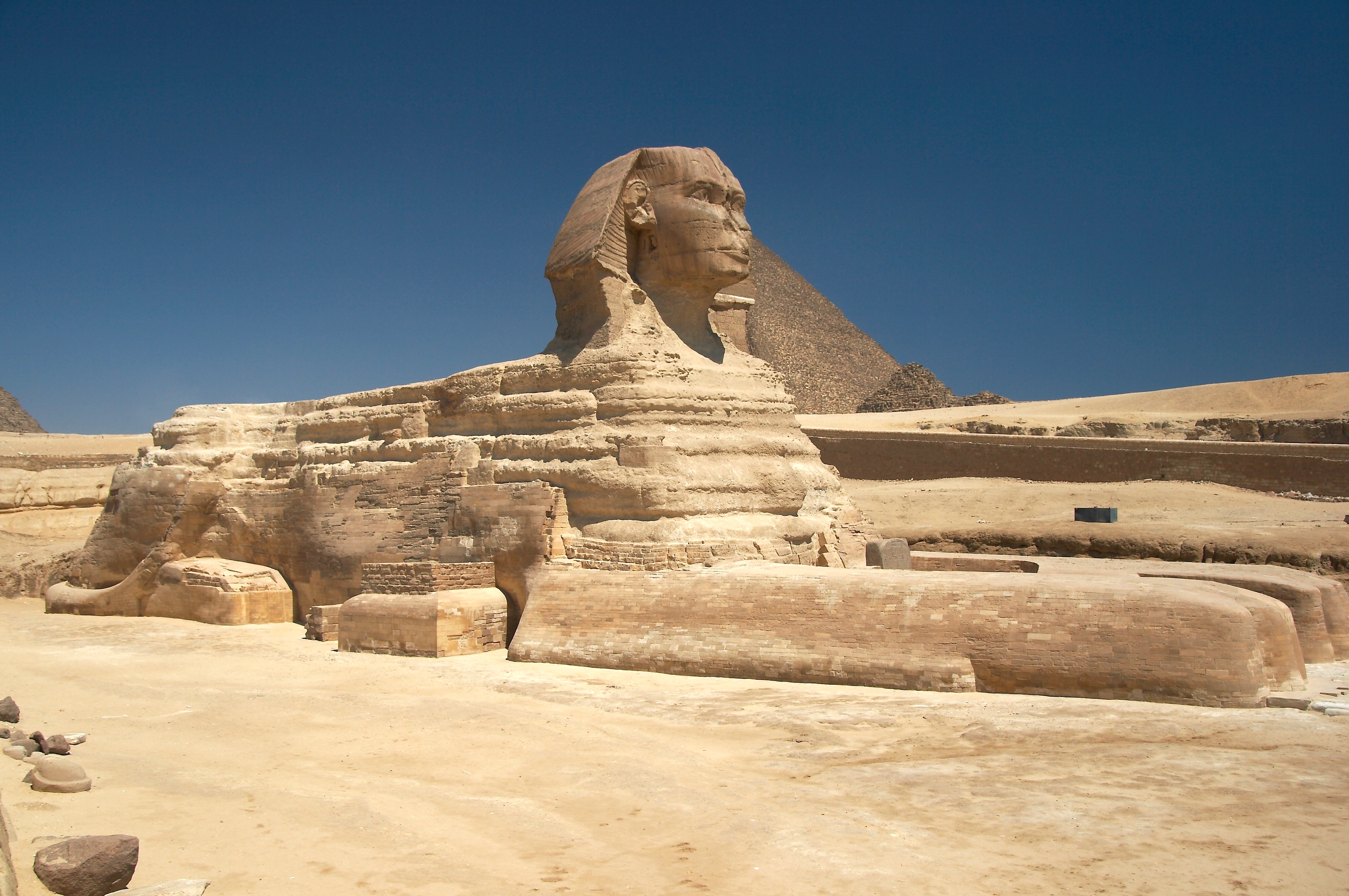 <p><strong>Great Pyramids and Great Sphinx</strong></p><p>Egyptian Old Kingdom</p><p>Giza, Egypt</p><p>2550-2490 BCE</p><p>Cut limestone</p>