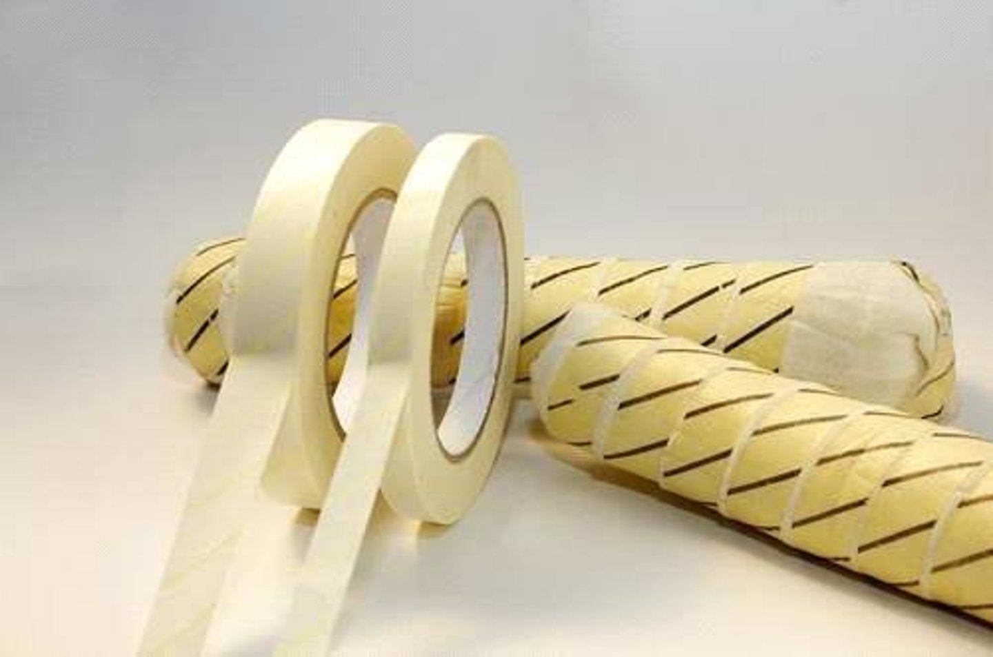 <p>adhesive tape to indicate the temperature</p>