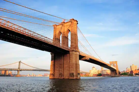 <p><span>Brooklyn Bridge</span></p>