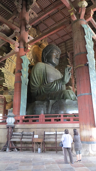 Todai-ji
   -Great Buddha Hall
   -Nio guardian statues
   -Great South Gate
   -Buddha