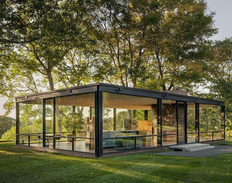 <p><span><span>Fully transparent glass pavilion, minimal structure</span></span></p>