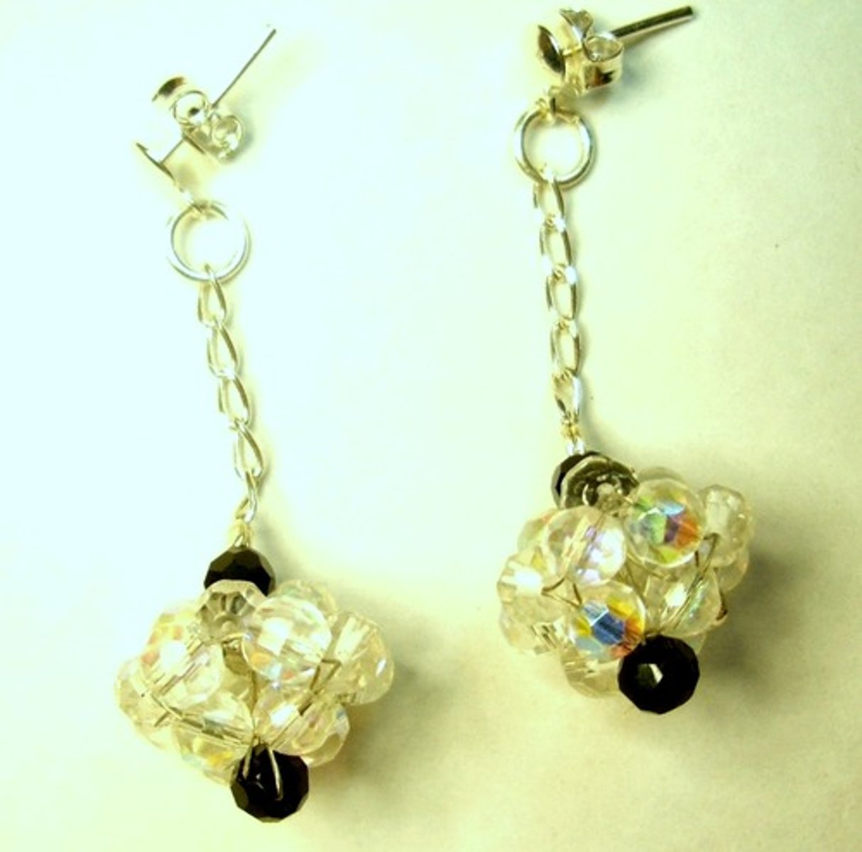 <p>los aretes</p>