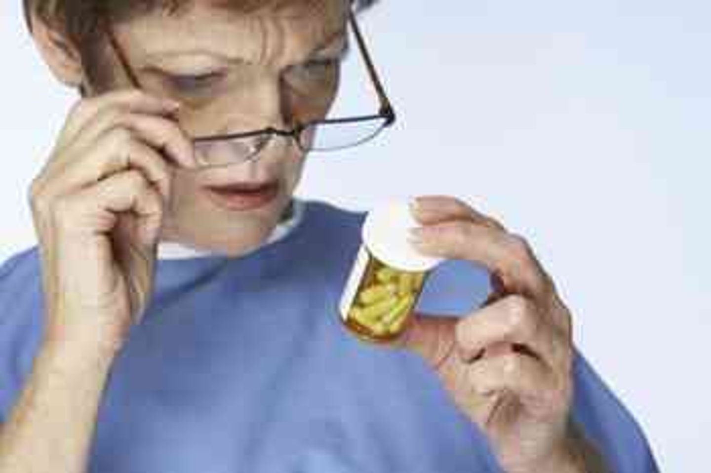<p>an unpleasant effect of a drug that happens in addition to the main effect:</p><p>Does this drug have any s_____ e________?</p>
