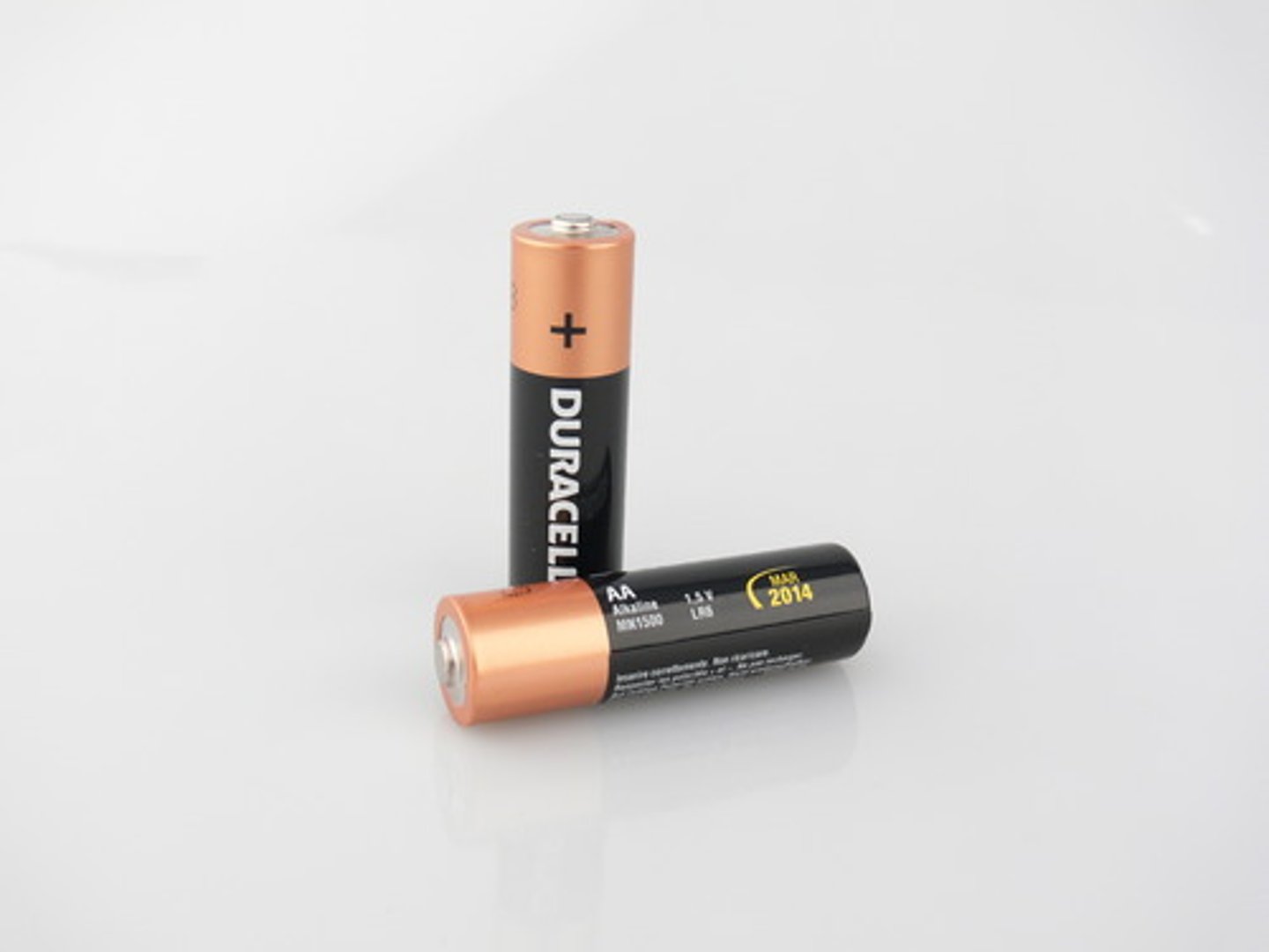<p>I recycle batteries</p>