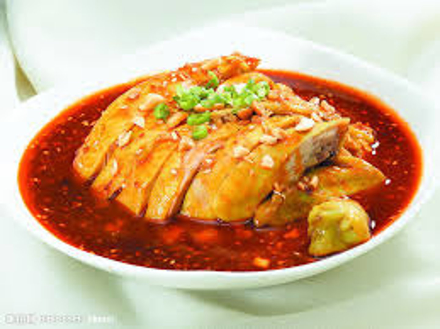 <p>kǒushuǐjī - steamed chicken with chili sauce</p>