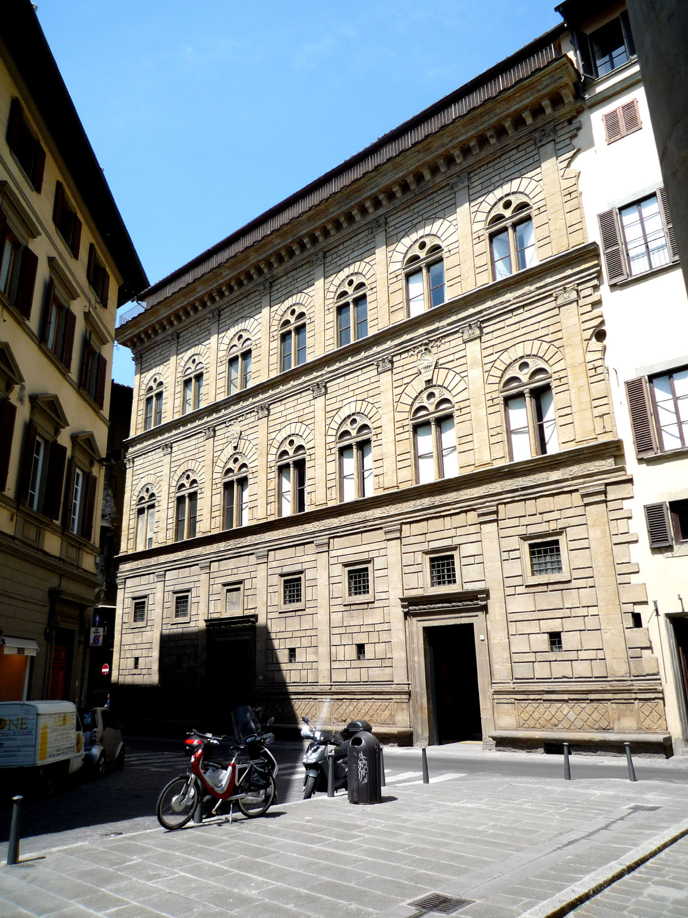 <p><strong>Palazzo Rucellai</strong></p><p>Leon Battista Alberti</p><p>Early Italian Renaissance</p><p>1446-1451</p><p>Stone, masonry</p>