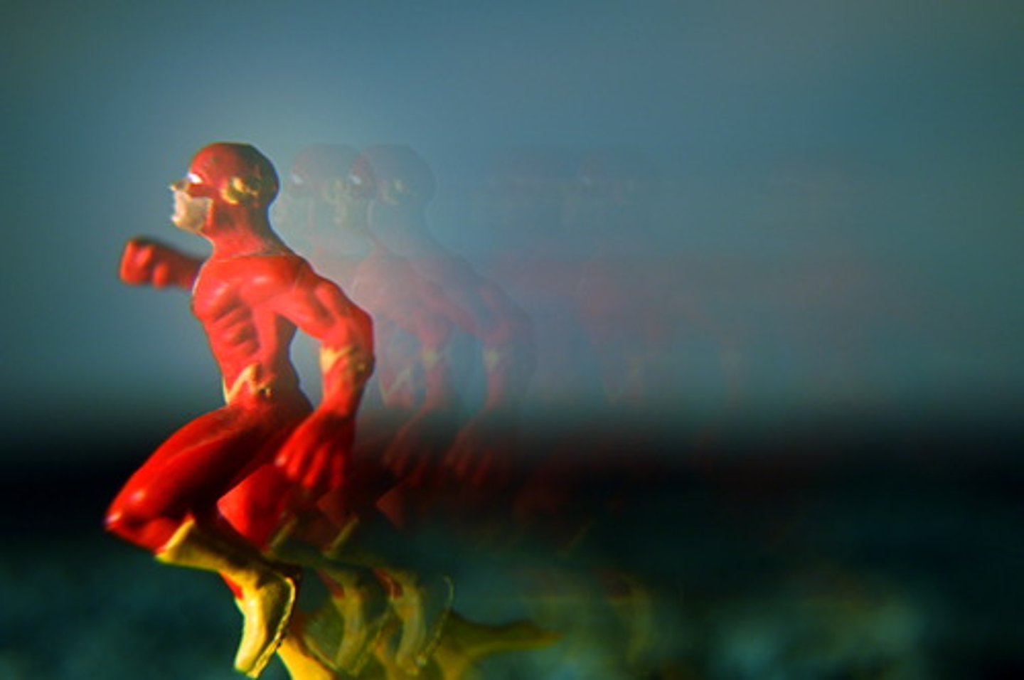 <p>(adv.) without delay or formality; briefly, concisely</p><p>SYN: promptly, peremptorily</p>