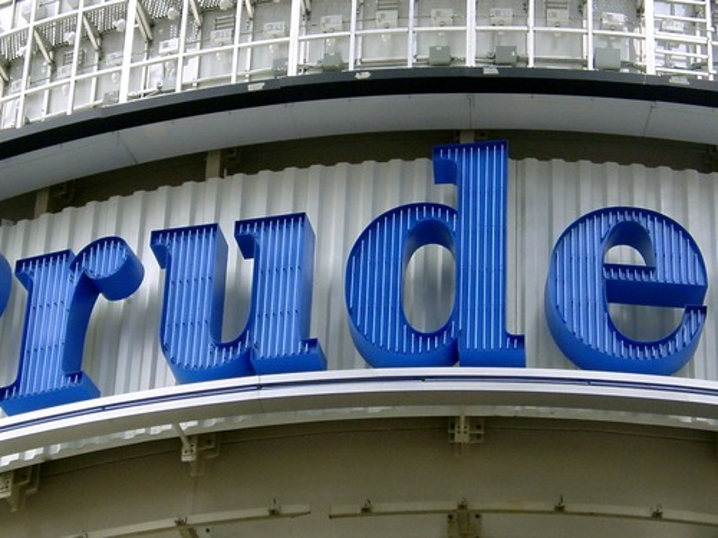 <p>(adj.) rude, unrefined; clumsy</p><p>Syn: vulgar, crude, uncouth, ill-mannered, gauche.</p>