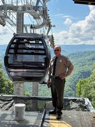 <p>cable car (aerial)</p>