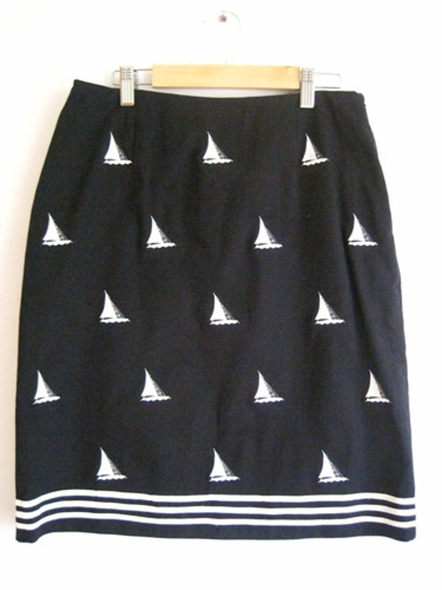 <p>skirt</p>