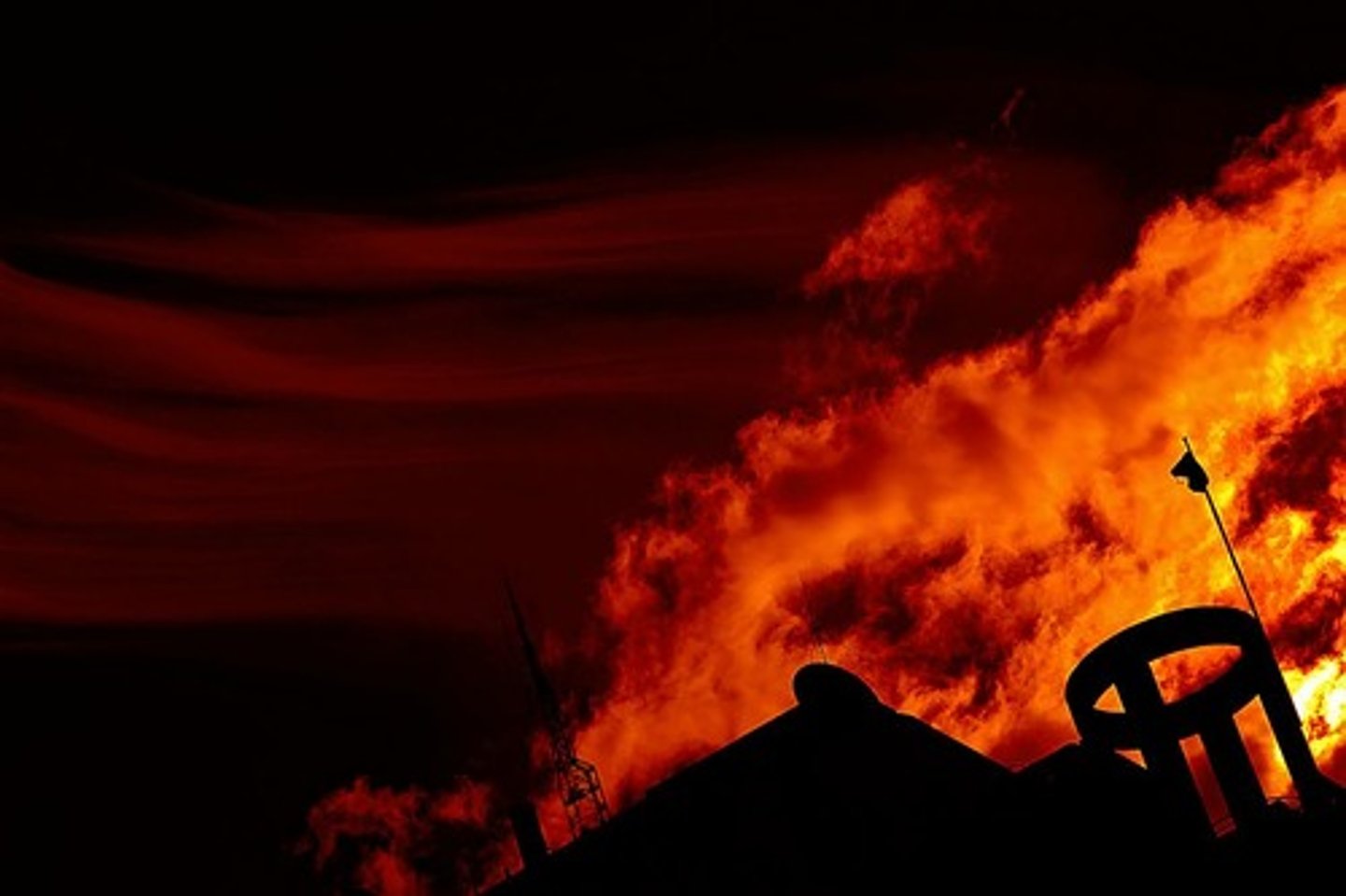 <p>un catastrophe (disaster)</p>