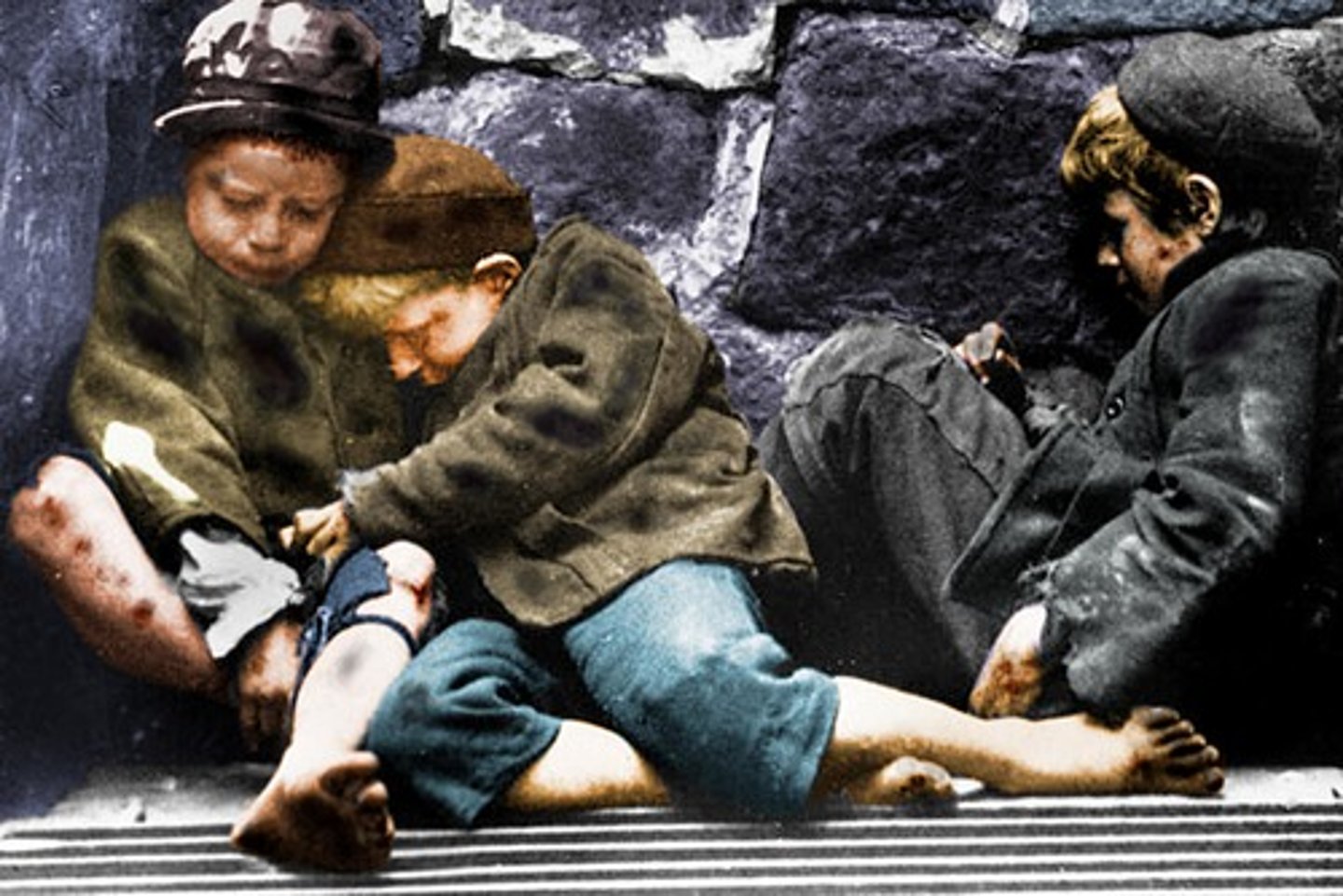 <p>Early 1900's muckraker who exposed social and political evils in the U.S. with his novel "How The Other Half Lives" exposed the poor conditions of the poor tenements in NYC</p>