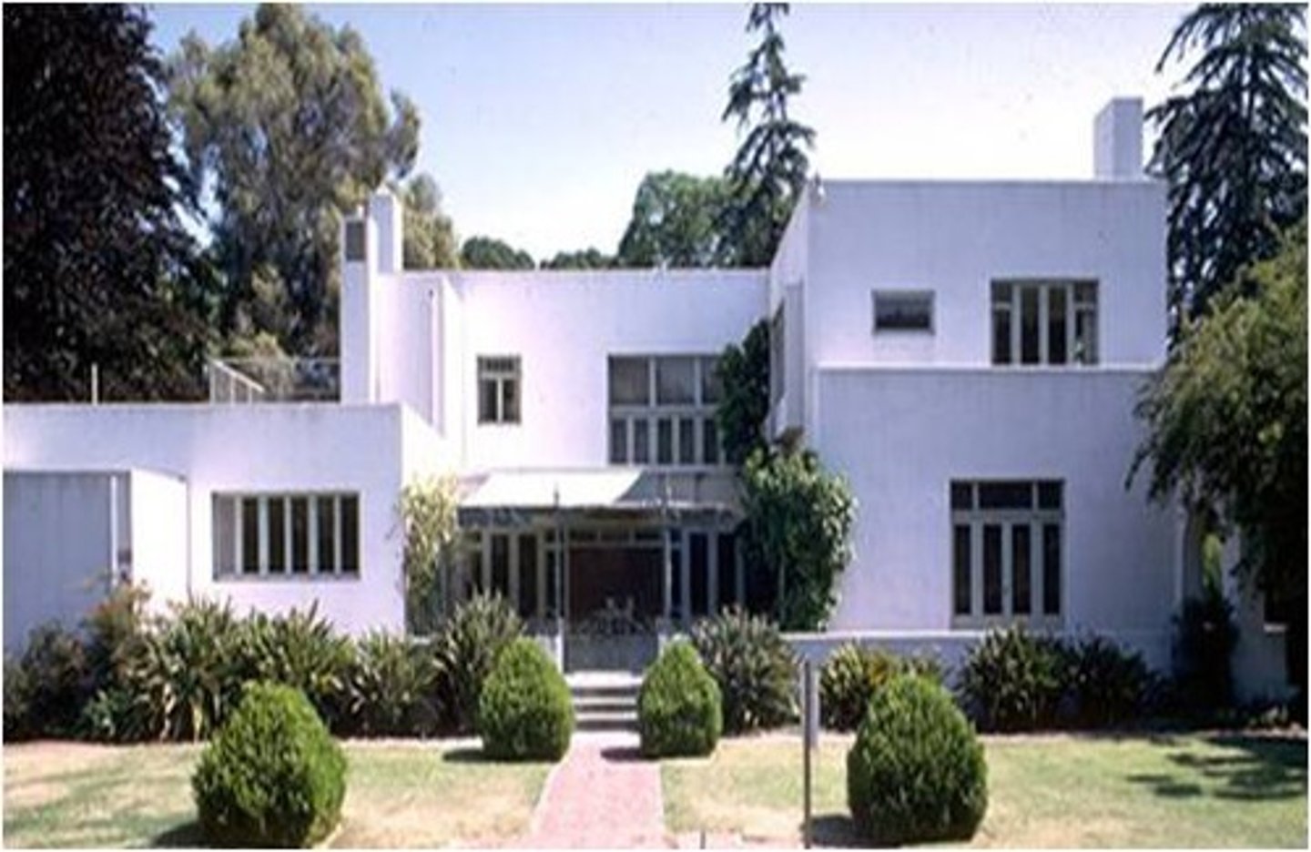 <p>Modern Forerunners</p>