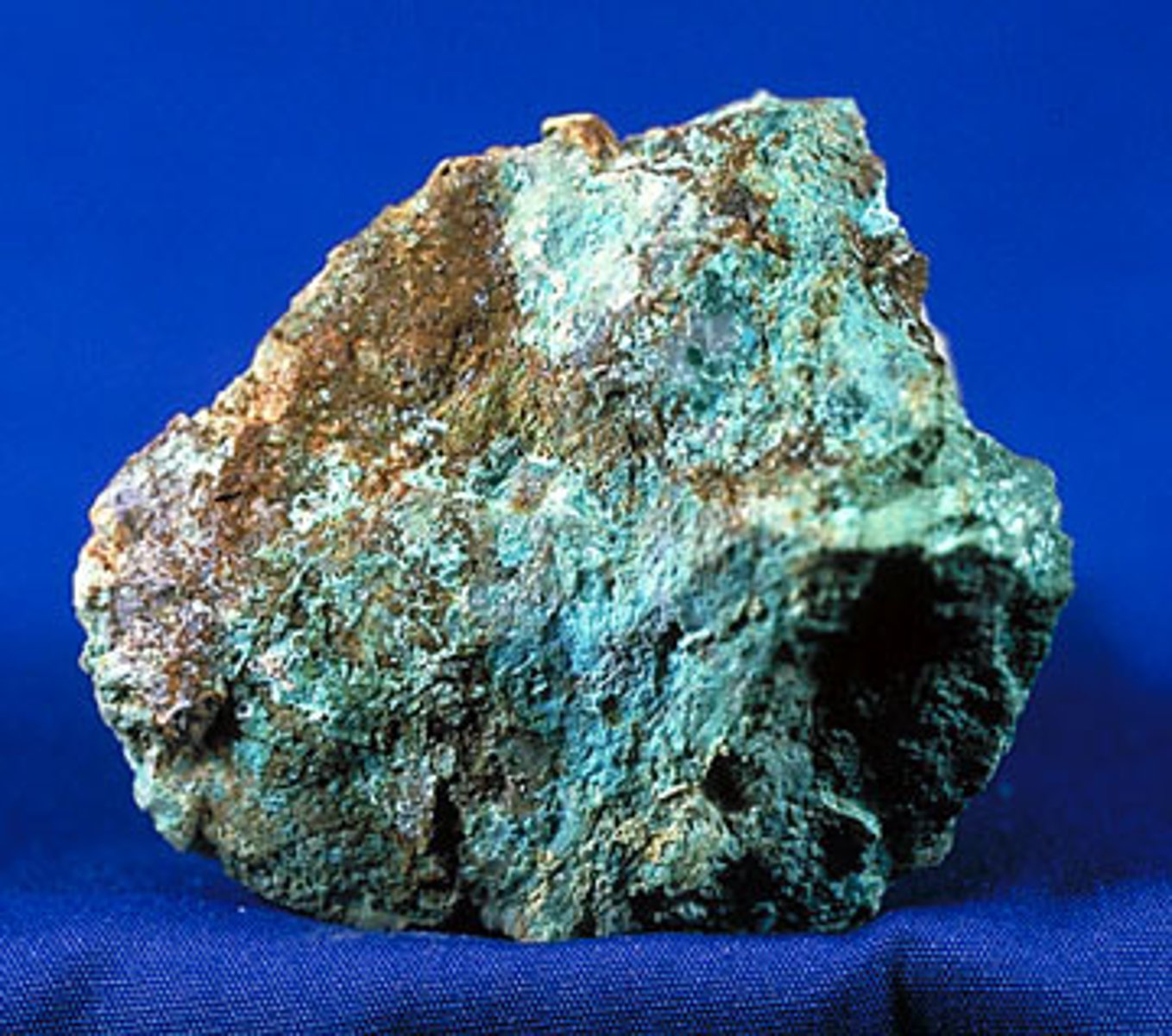 <p>Cu2CO3(OH)2</p>