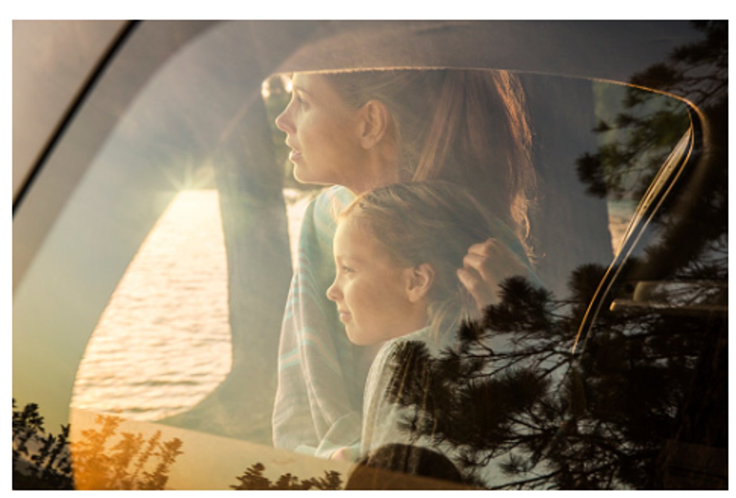 <p>suy ngẫm, phản chiếu</p>