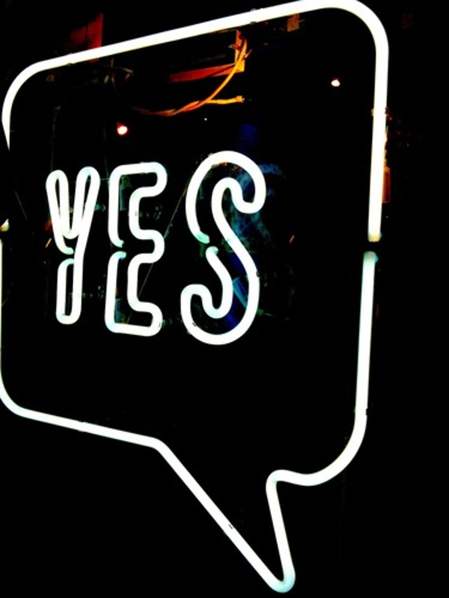 <p>yes (informal)</p>