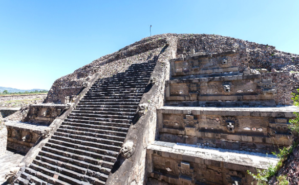 <p>Teotihuacan, Pyramid of Quetzalcoatl, c. 200 CE, 72 ft high</p>