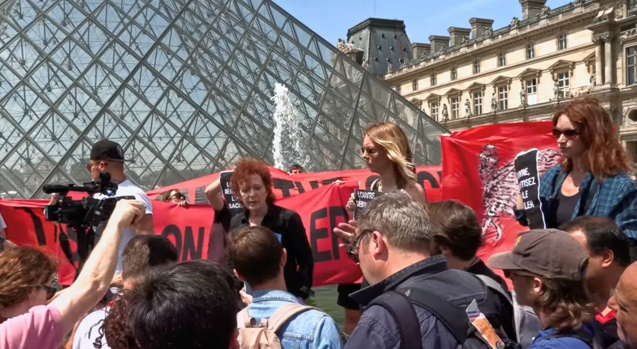 <p>Goldin, Opiod activist group protest at the Victoria and Albert Museum to protest Sackler Family, 2019</p>