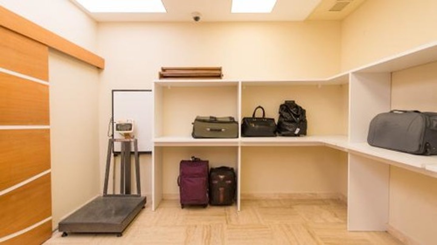 <p>hành lý / vali</p>