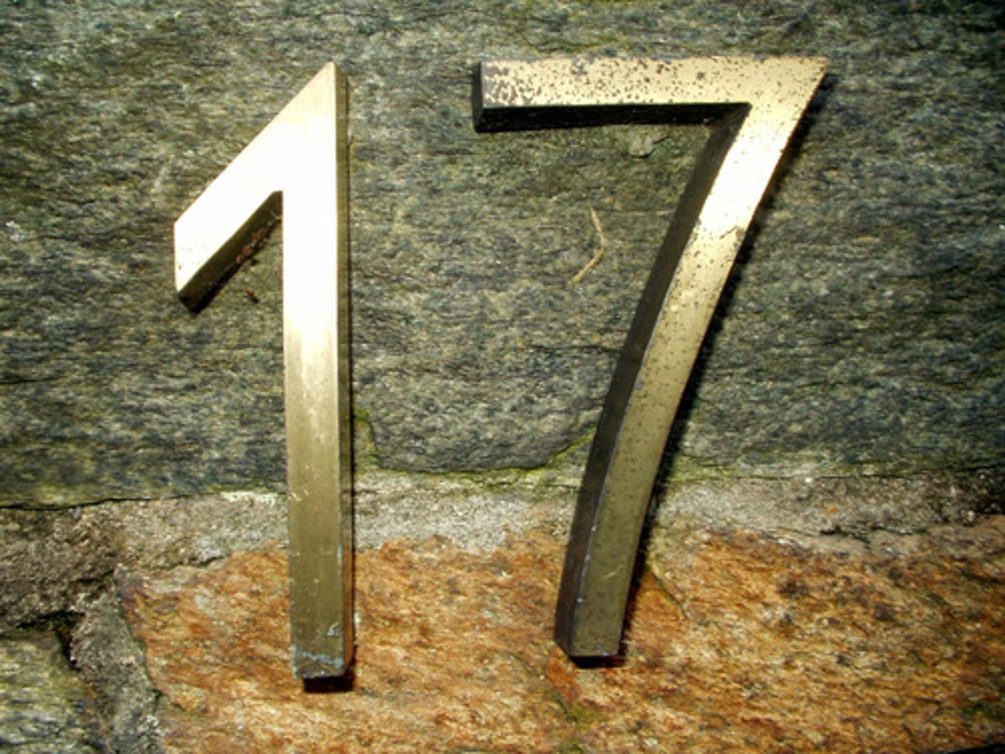 <p>17</p>