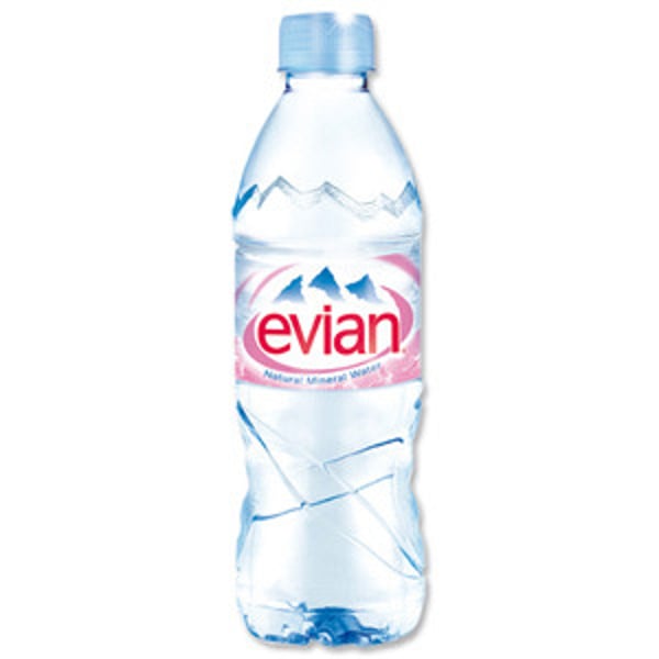 <p>píngzhuāng shuǐ</p><p>bottled water</p>