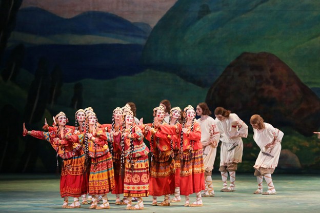<p>French name for Rite of Spring. This was the third ballet composed for Diaghilev (1913). Comes from primitive rituals celebrating the advent of spring; where a young girl is chosen as a sacrificial victim and dances herself to death. At its premiere, caused a riot and they set fire to the ballet house.</p>