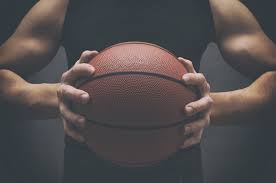 <p>Yo tenia un basquetball</p>