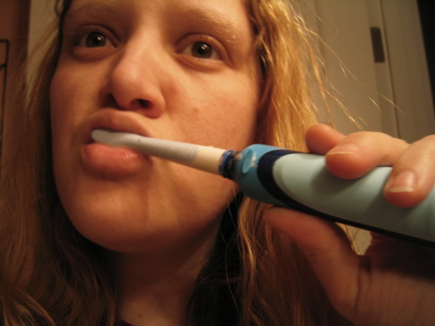 <p>I brush my teeth</p>
