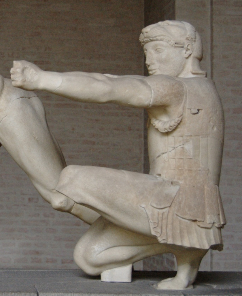 <p>How is detail created in the figure of Herakles?</p>