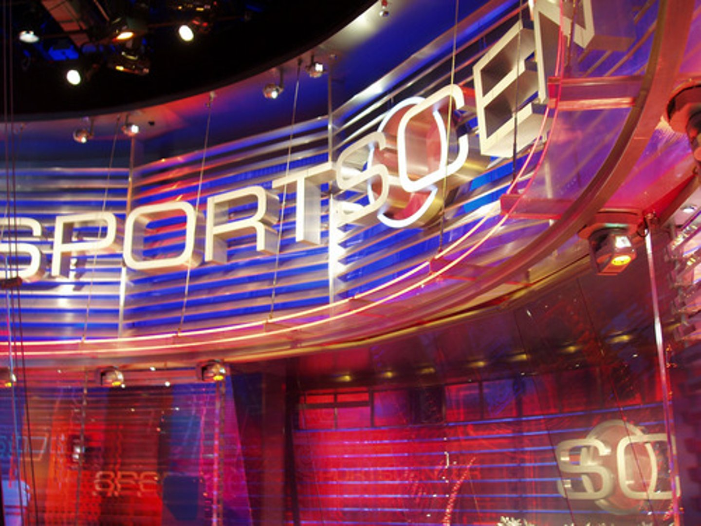 <p>sports show</p>