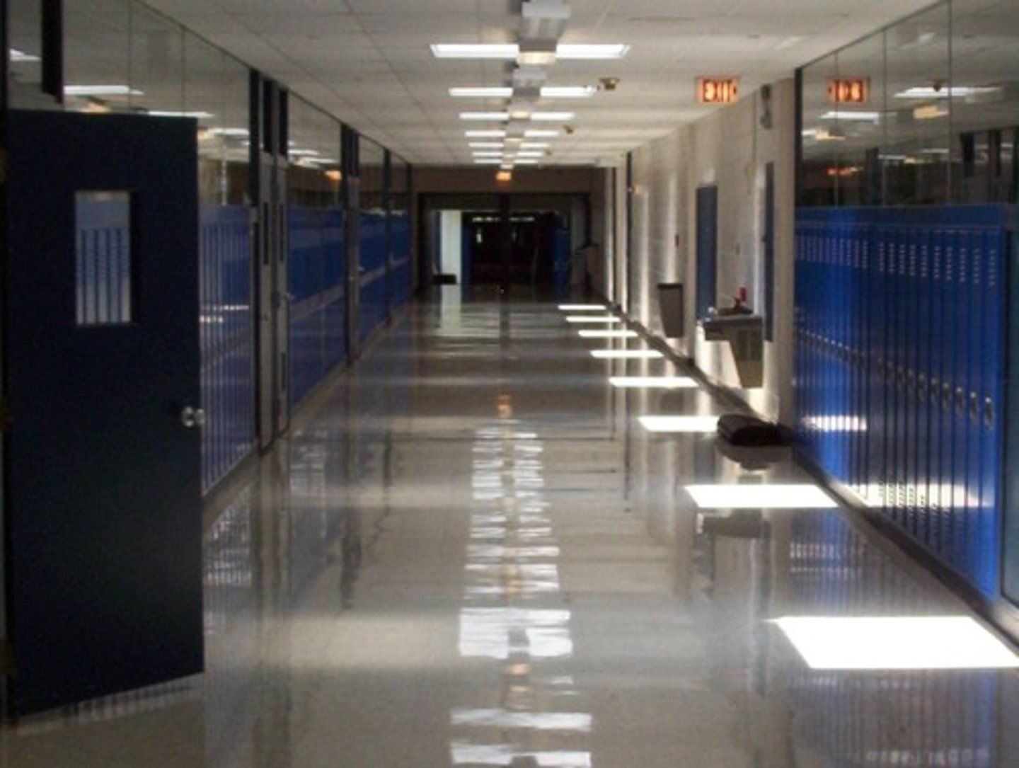 <p>school</p>
