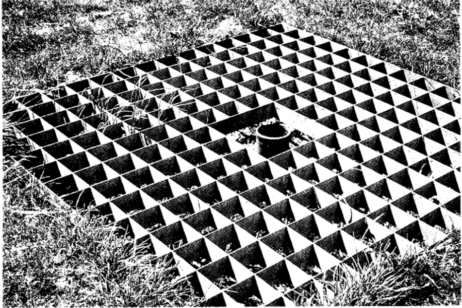 <p><strong>Pit gauge </strong>- rim is located at ground floor and anti splash featured.</p><p>Gives most reliable rainfall estimates.</p><p>Can become filled with sand, snow or vegetation. </p>