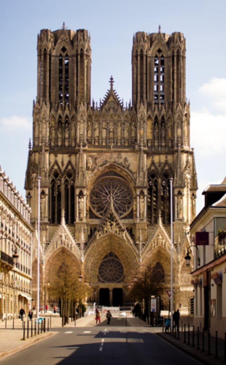 <p>coronation church of France, the west facade is famous for its 500 statues</p>