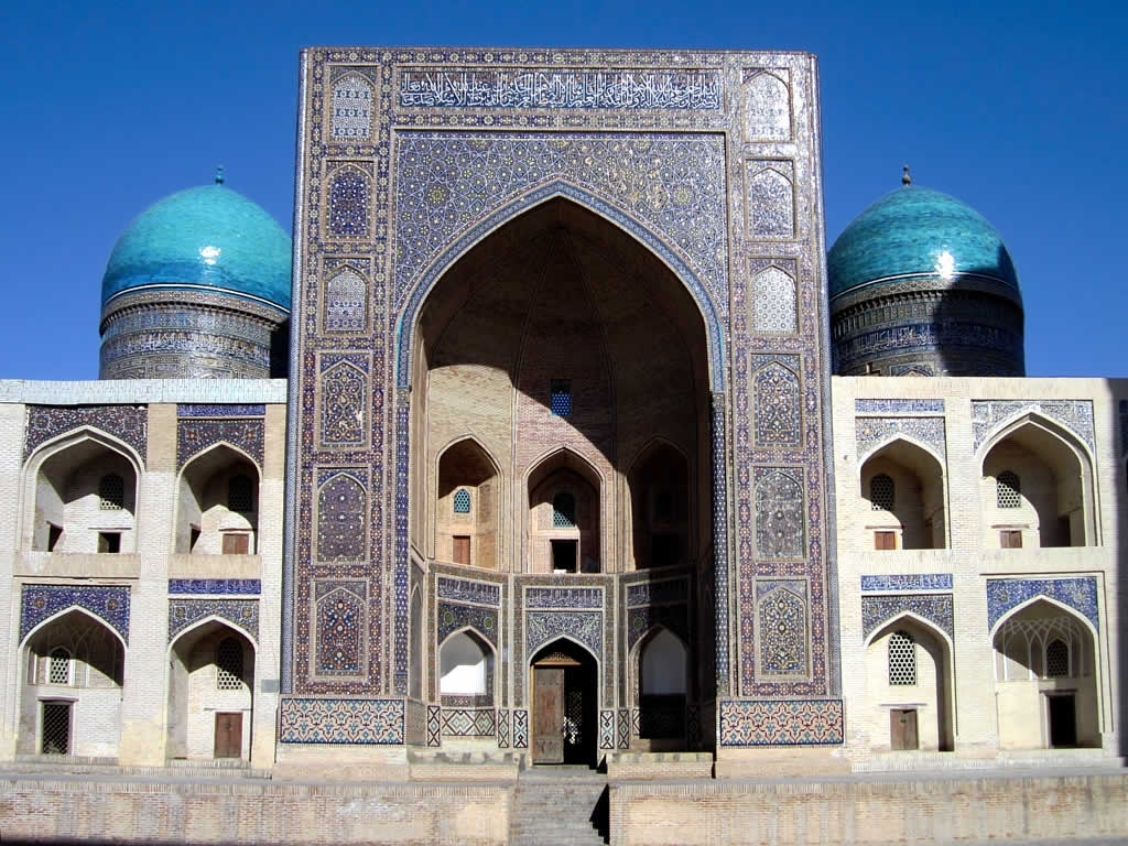 <p><span>Iwan or Liwan</span></p>