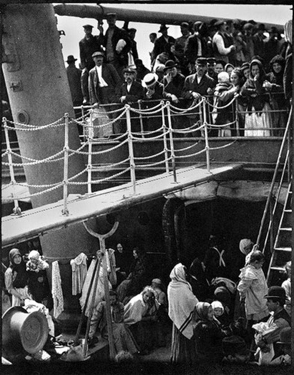 <p>1907. Alfred Stierglitz. Photograph. Photo cessation<br>Stegkkuzz rarely poses people, chose them to arrange themselves on their own, Candid<br>Diagonals and vertical elements of architecture/landscape are framing devices. DIVISIONS OF SOCIETY<br>Steerage, poorest<br>US bound for europe, turned away, visas expire<br>Snapshop of reality AND specific artistic decisions, magnify the two differences<br>Cubist arrangement, tones shapes diagonals<br>Void in the back, unoccupied, emptiness not seen elsewhere.<br>Burned and underexposes some areas<br>Modify how a photo looks</p>