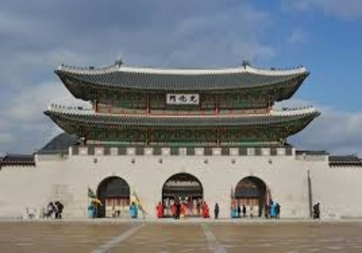 <p>Gwanghwamun Gate</p>