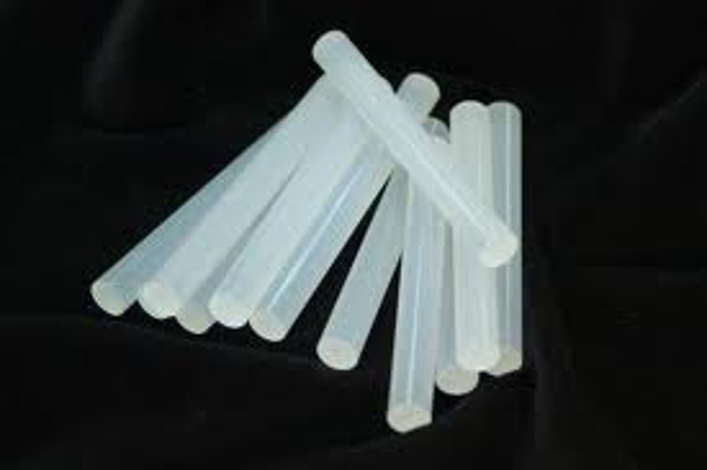 <p>Rapid bonding of papers and cards</p>